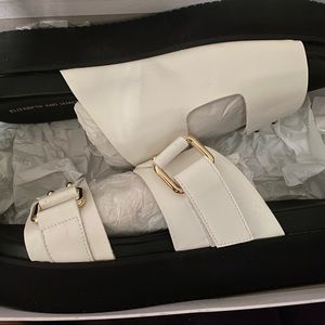 NIB ELIZABETH AND JAMES PLATFORM SANDALS